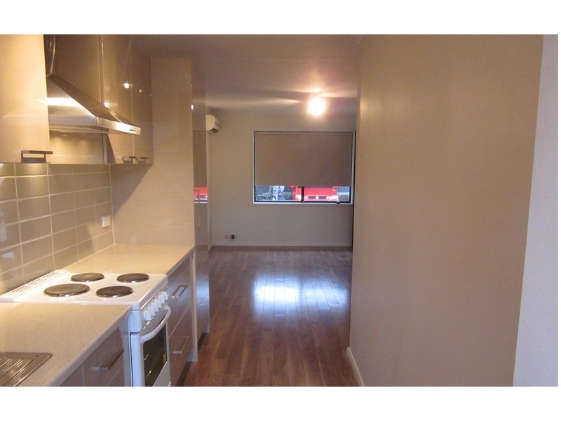 2/24 West Parade, Wagga Wagga NSW 2650