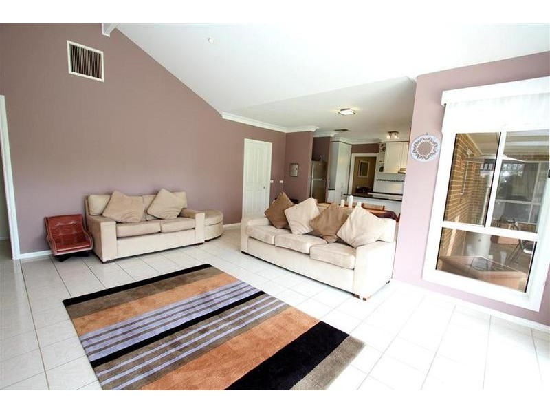 17 Kimberley Drive, Tatton NSW 2650