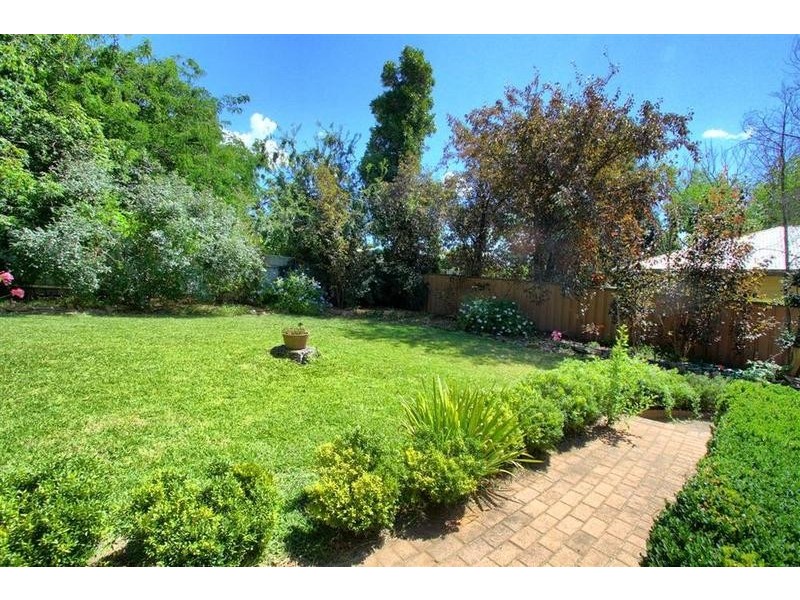 32 Rudd Street, Turvey Park NSW 2650
