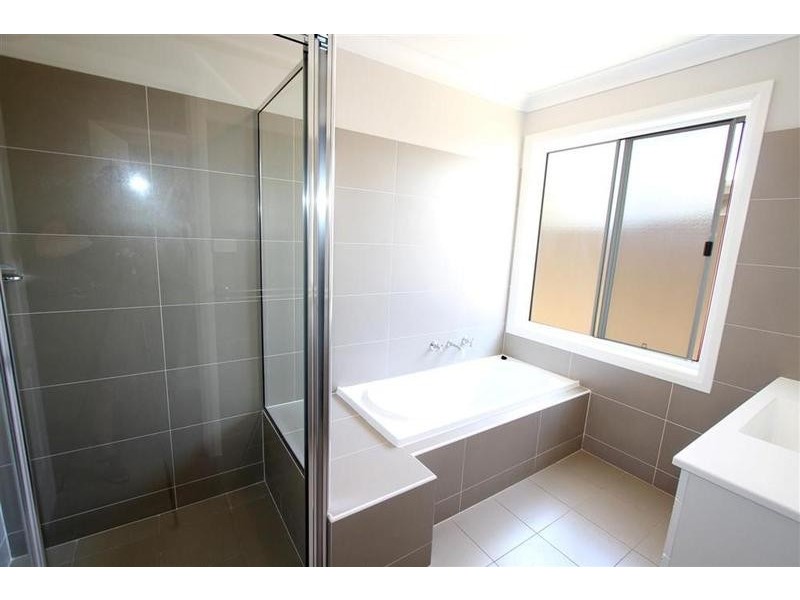 92 Mima Street, Glenfield Park NSW 2650