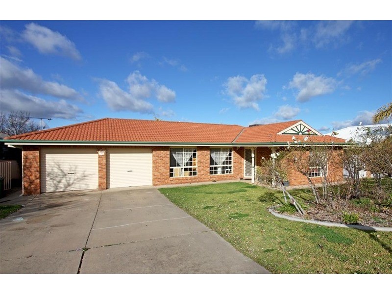 15 Kimberley Drive, Tatton NSW 2650