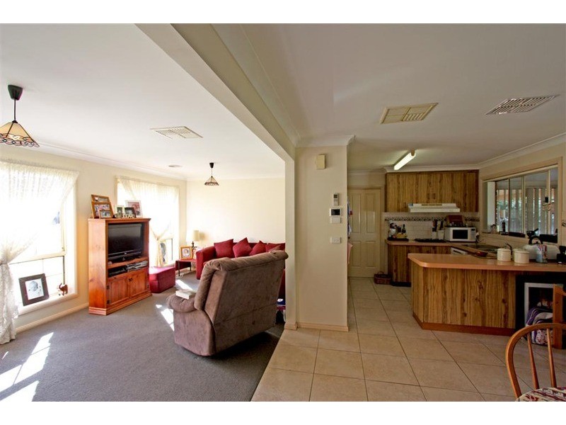 15 Kimberley Drive, Tatton NSW 2650