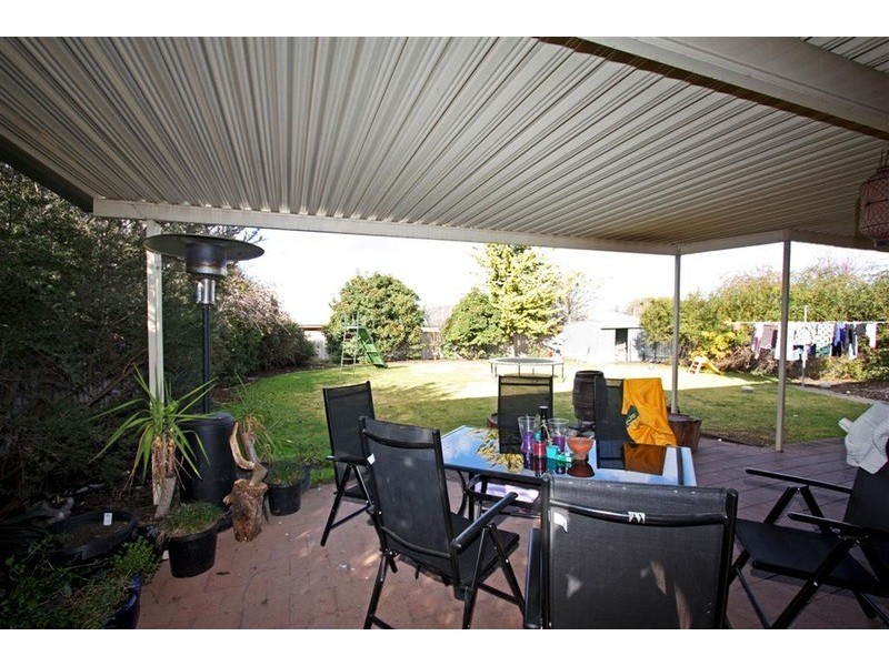 15 Kimberley Drive, Tatton NSW 2650