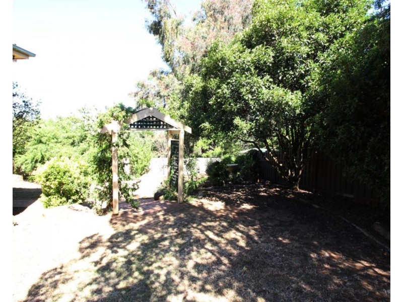 5 Banool Place, Kooringal NSW 2650