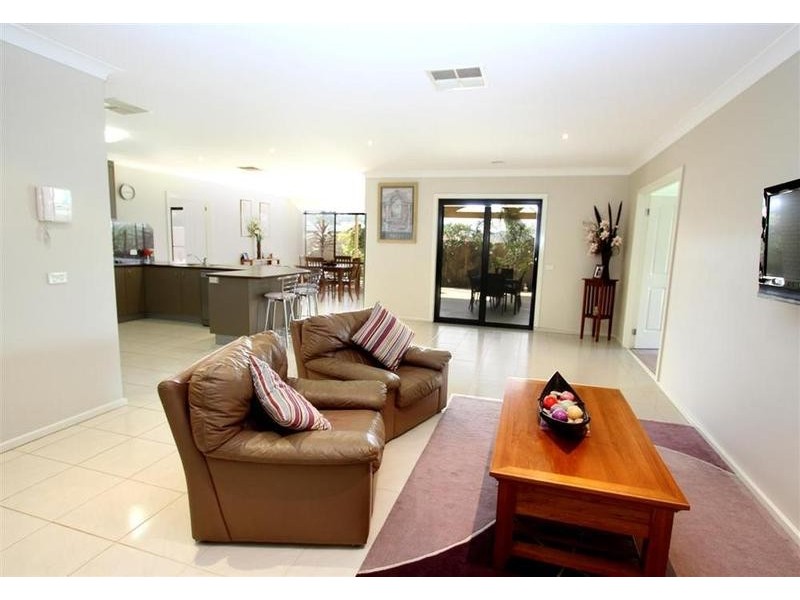 3 Wellington Avenue, Tatton NSW 2650