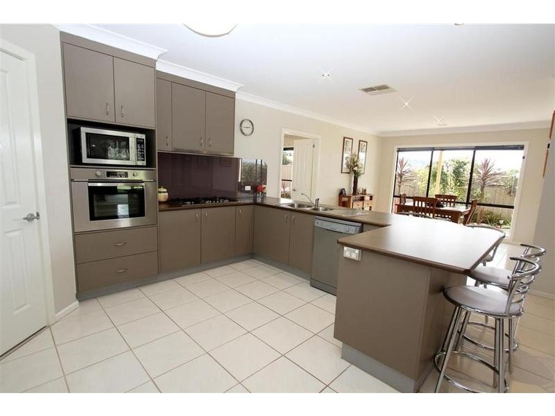 3 Wellington Avenue, Tatton NSW 2650