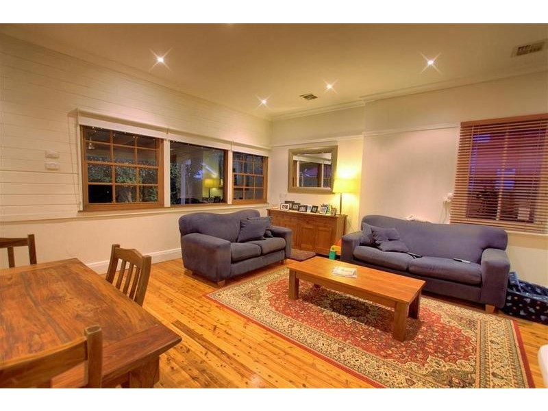 35 Collins Street, Turvey Park NSW 2650