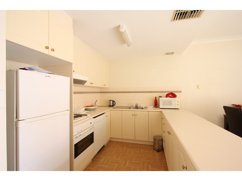 8/11 Crampton Street, Wagga Wagga NSW 2650