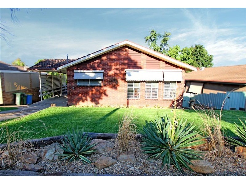 23 Wilks Avenue, Kooringal NSW 2650