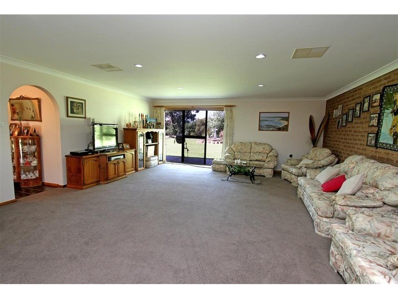 7 Hakea Place, Springvale NSW 2650