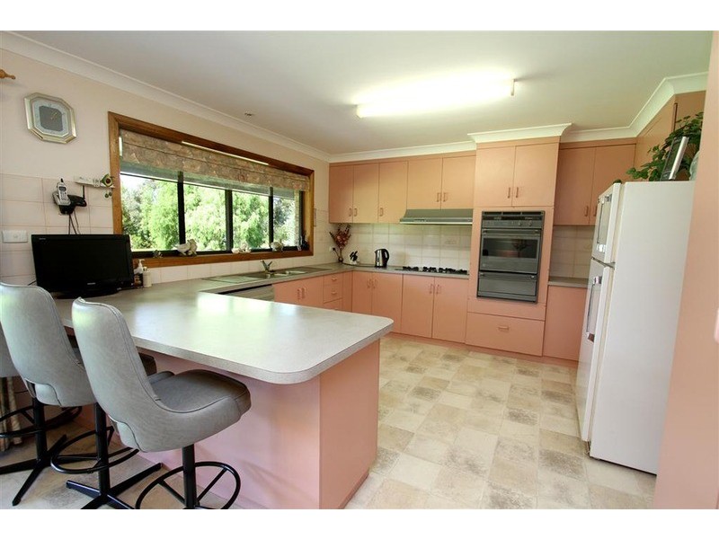 7 Hakea Place, Springvale NSW 2650