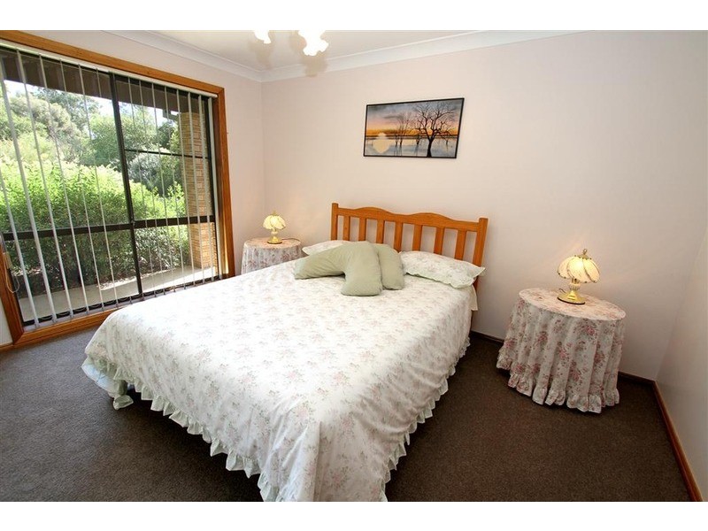 7 Hakea Place, Springvale NSW 2650