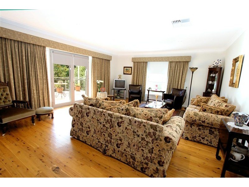 11 Depazzi Close, Wagga Wagga NSW 2650