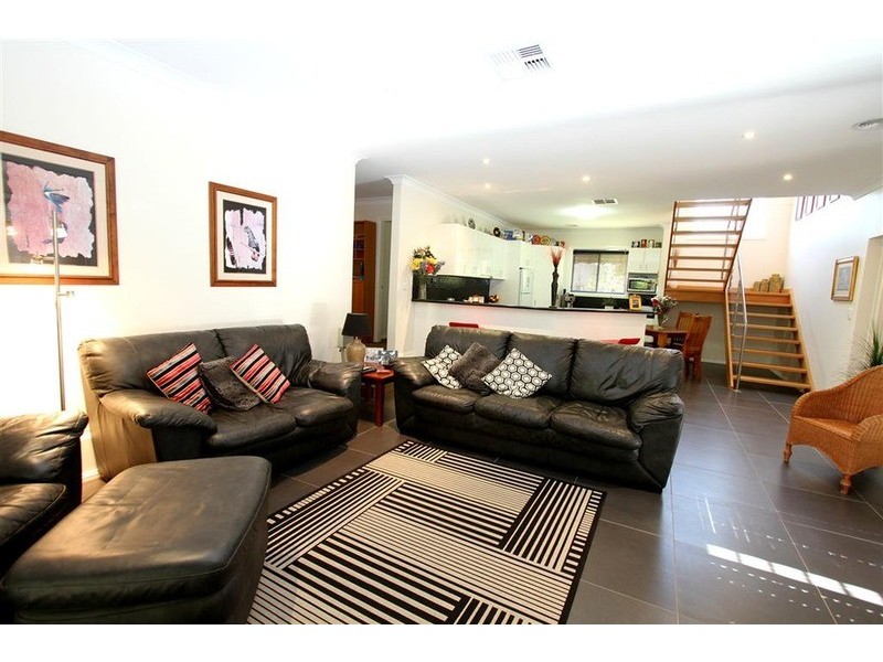 11 Depazzi Close, Wagga Wagga NSW 2650