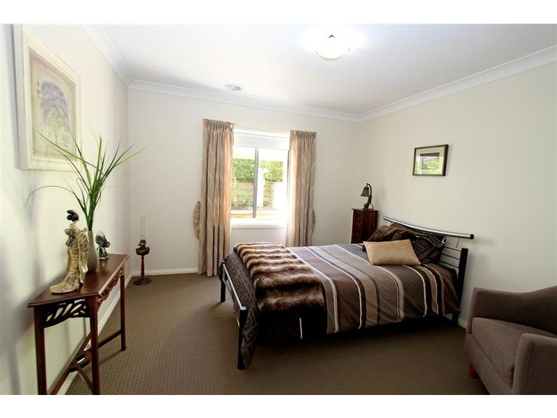 11 Depazzi Close, Wagga Wagga NSW 2650