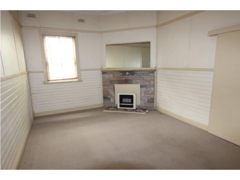 220 Edward Street, Wagga Wagga NSW 2650