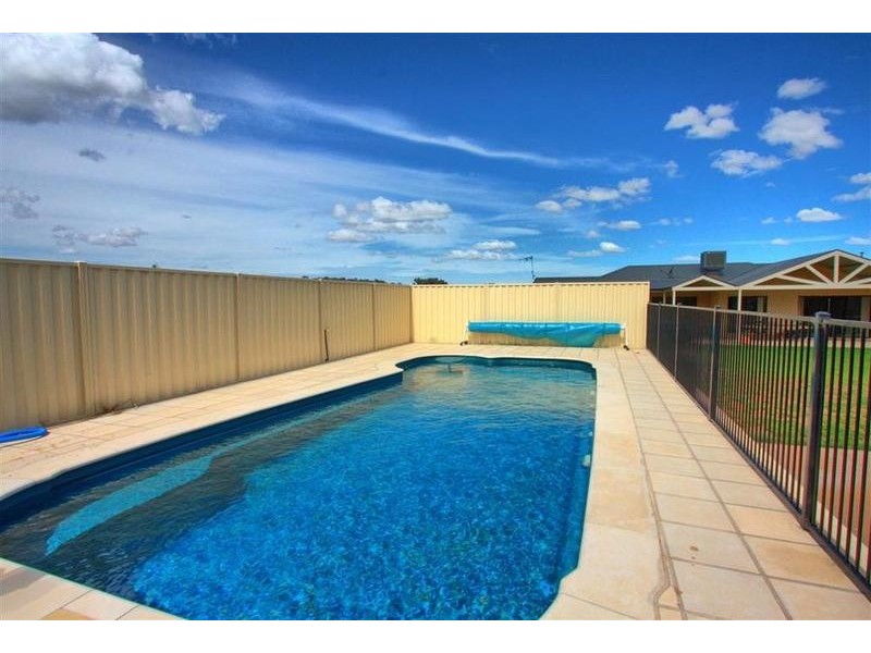 19 Indigo Drive, Springvale NSW 2650