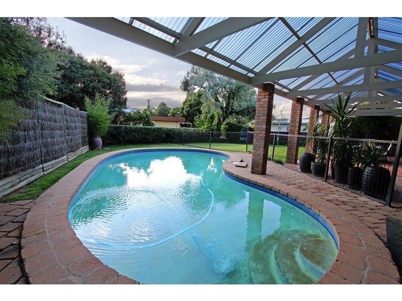 46 Balmoral Crescent, Lake Albert NSW 2650