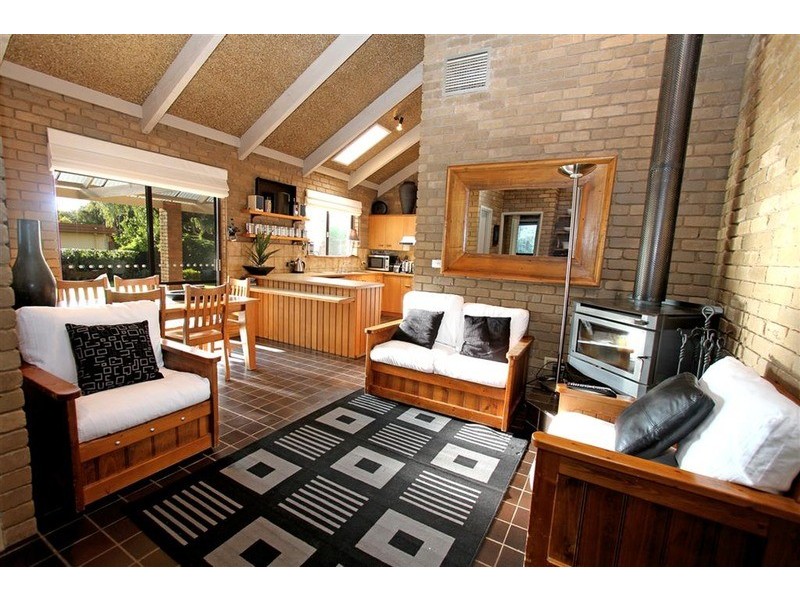 46 Balmoral Crescent, Lake Albert NSW 2650