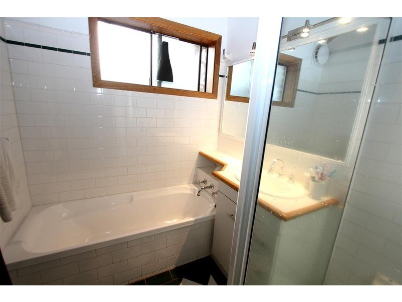 46 Balmoral Crescent, Lake Albert NSW 2650