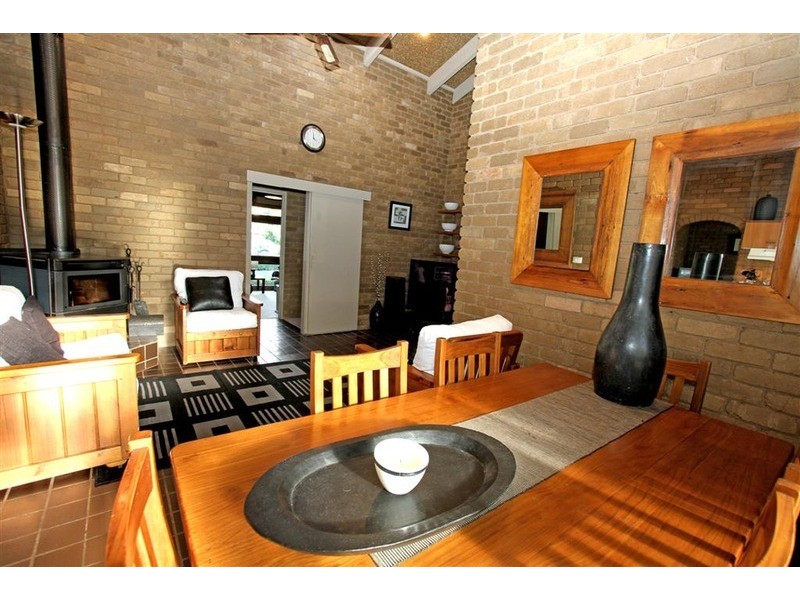 46 Balmoral Crescent, Lake Albert NSW 2650