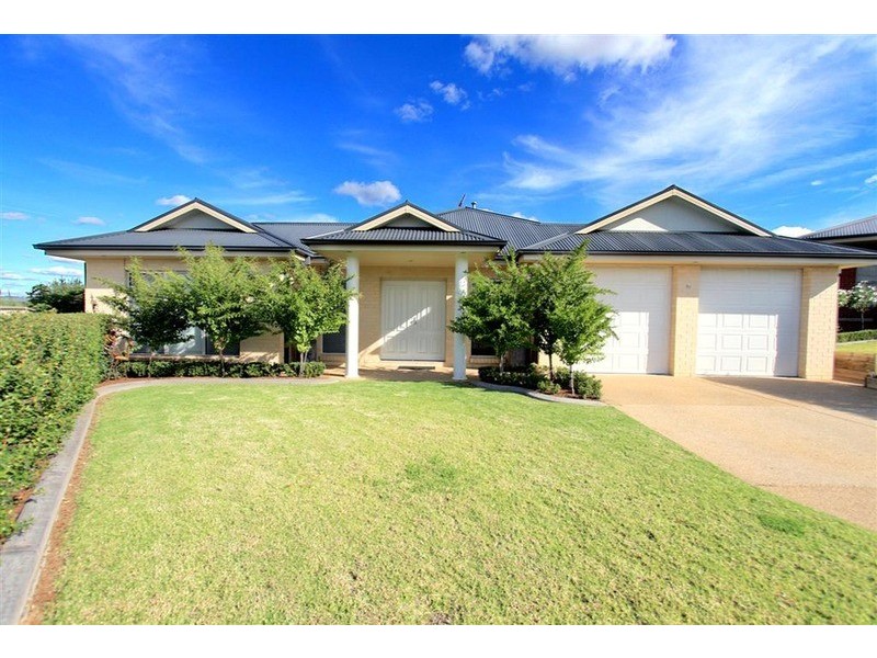 11 Monaro Court, Tatton NSW 2650