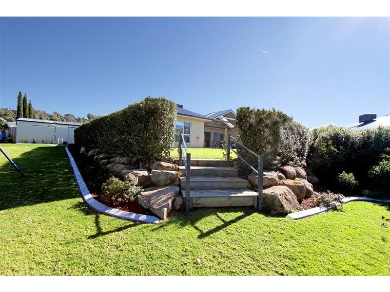 11 Monaro Court, Tatton NSW 2650