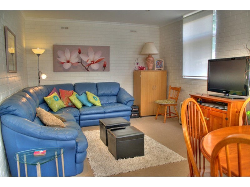 21 Warrawong Street, Kooringal NSW 2650