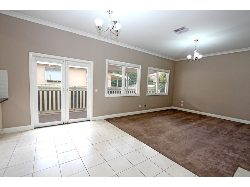 30 Travers Street, Wagga Wagga NSW 2650