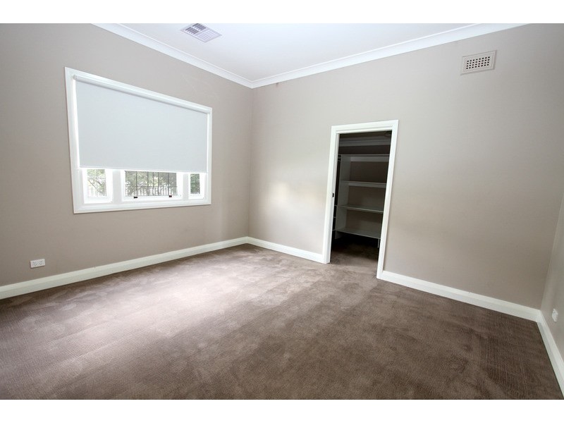 30 Travers Street, Wagga Wagga NSW 2650