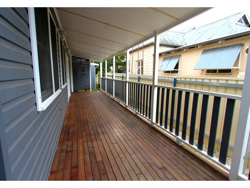 30 Travers Street, Wagga Wagga NSW 2650