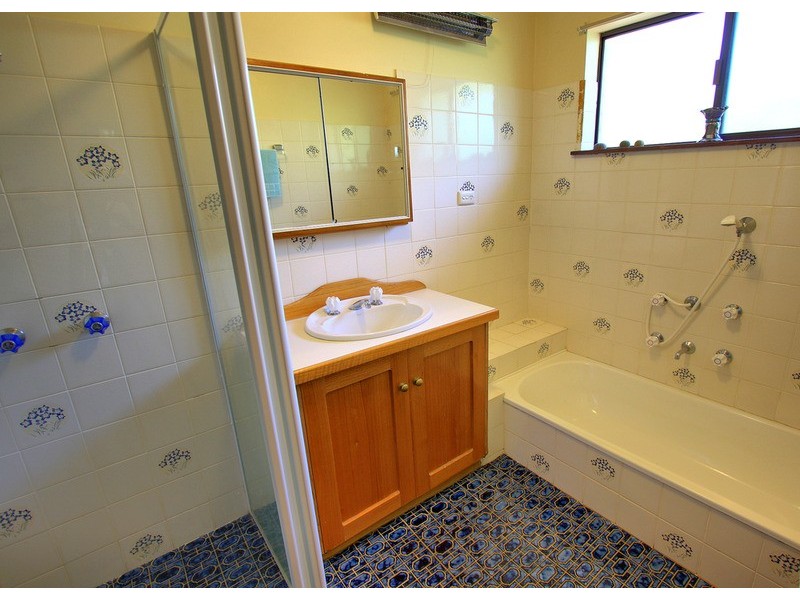 29 Norfolk Avenue, Lake Albert NSW 2650