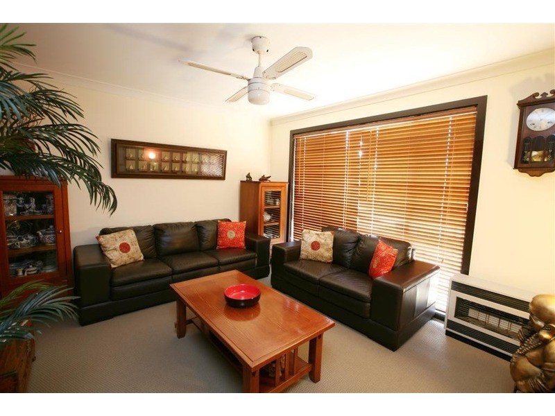 17 O’Connor Street, Tolland NSW 2650