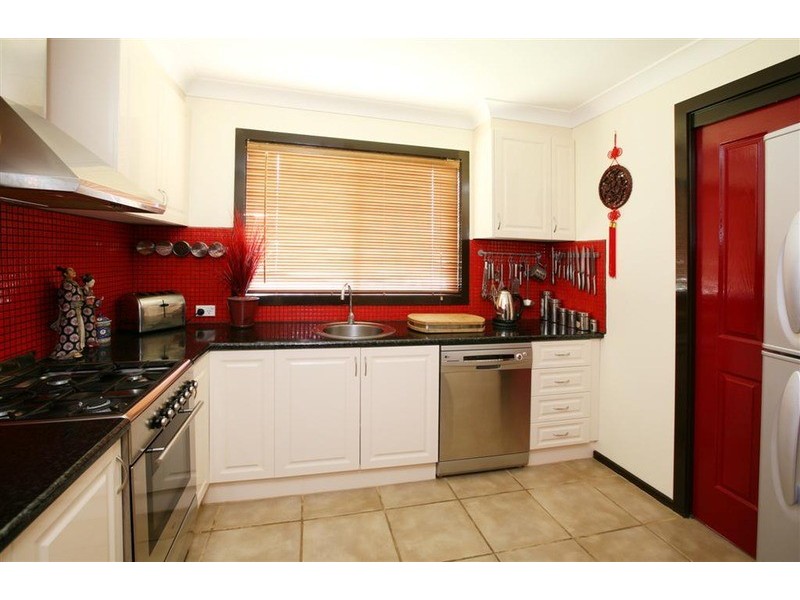 17 O’Connor Street, Tolland NSW 2650