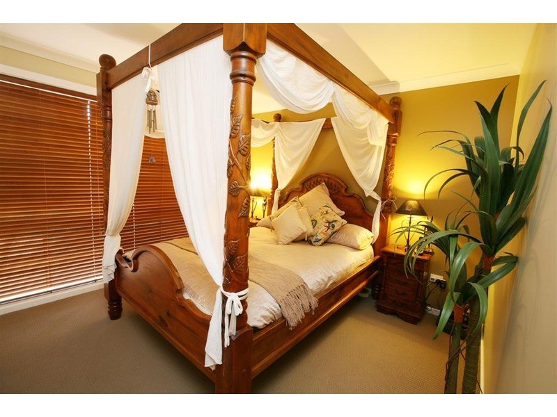 17 O’Connor Street, Tolland NSW 2650