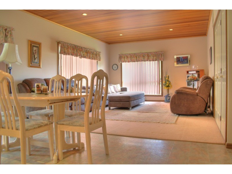 17 Malebo Place, Tatton NSW 2650