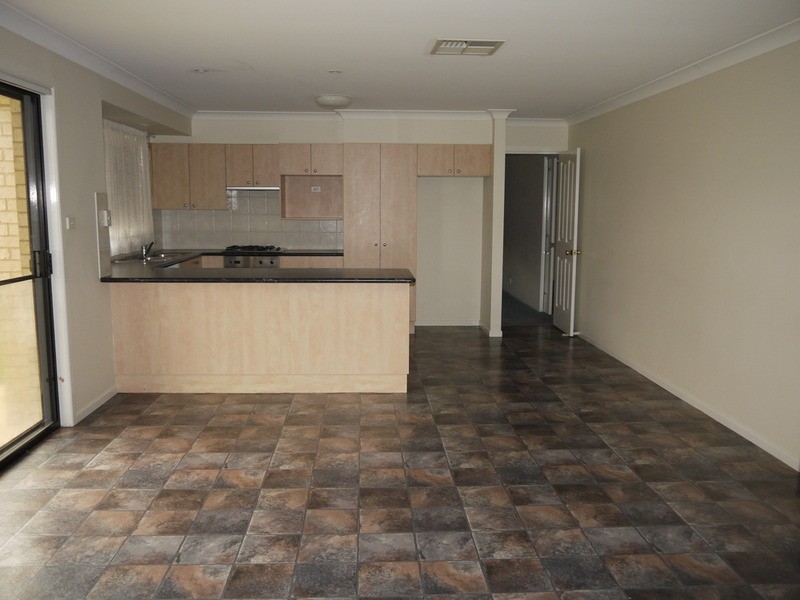24 Woomera Place, Wagga Wagga NSW 2650