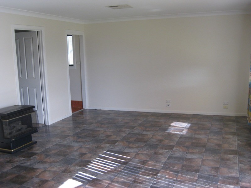 24 Woomera Place, Wagga Wagga NSW 2650