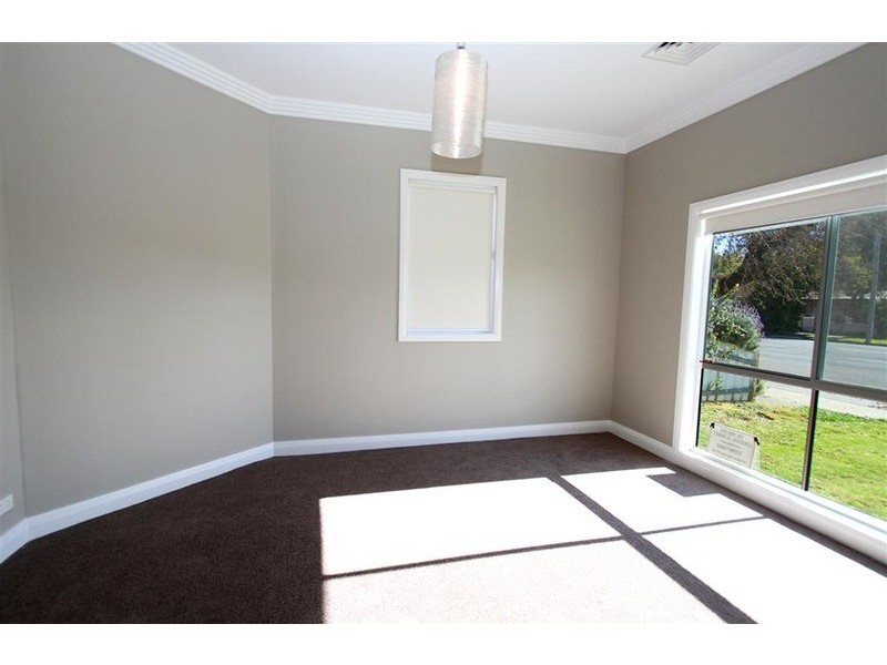 154 Forsyth Street, Wagga Wagga NSW 2650