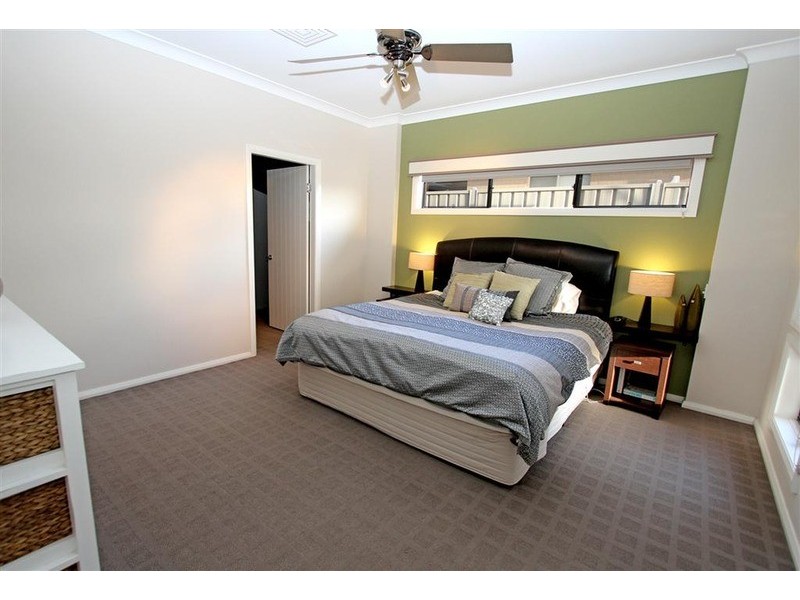 12 Ulandra Place, Estella NSW 2650