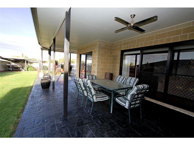 12 Ulandra Place, Estella NSW 2650