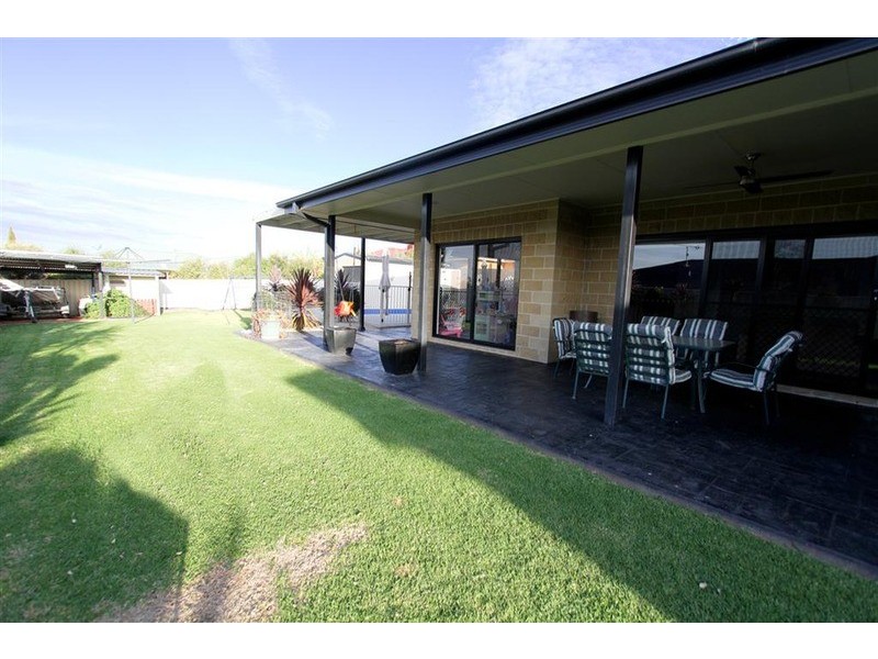12 Ulandra Place, Estella NSW 2650