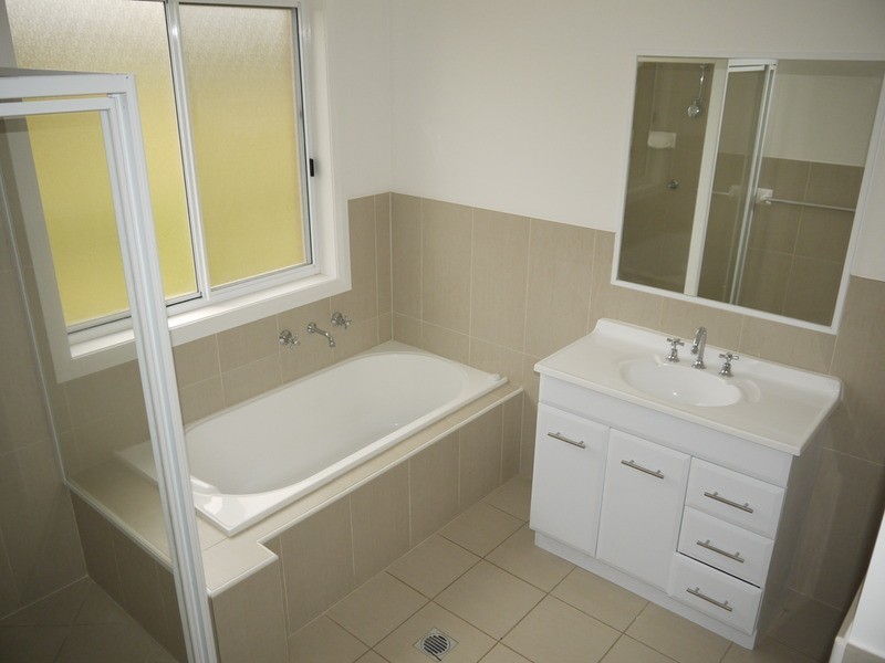 28 Bogong Crescent, Tatton NSW 2650