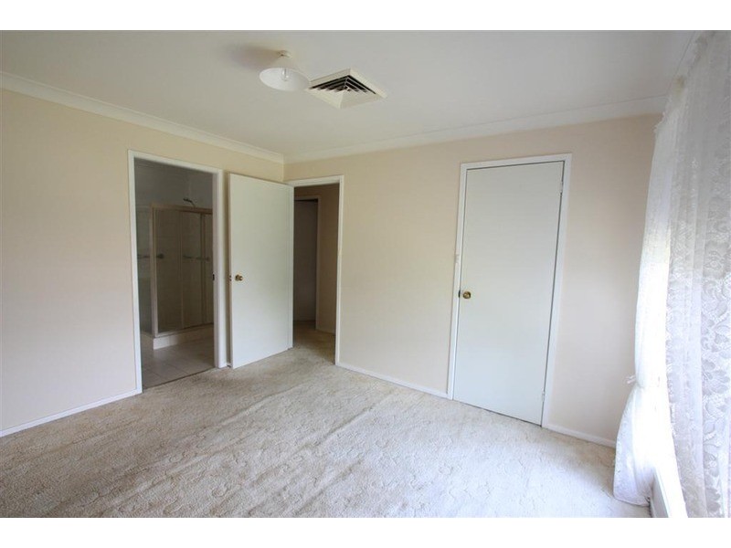 12 Andrews Avenue, Kooringal NSW 2650