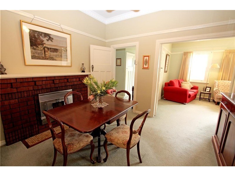 4 Jarick Street, Turvey Park NSW 2650