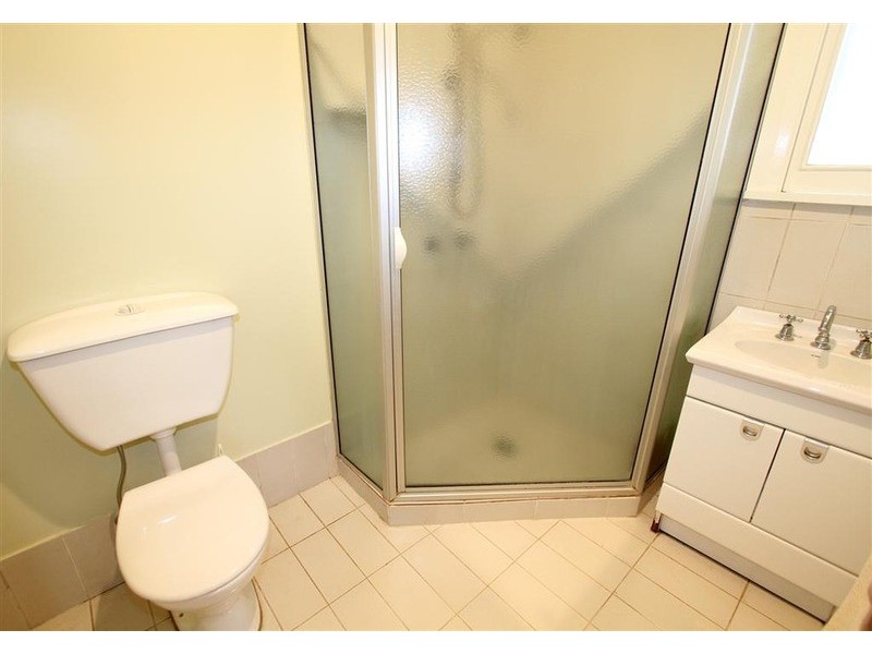 4 Jarick Street, Turvey Park NSW 2650