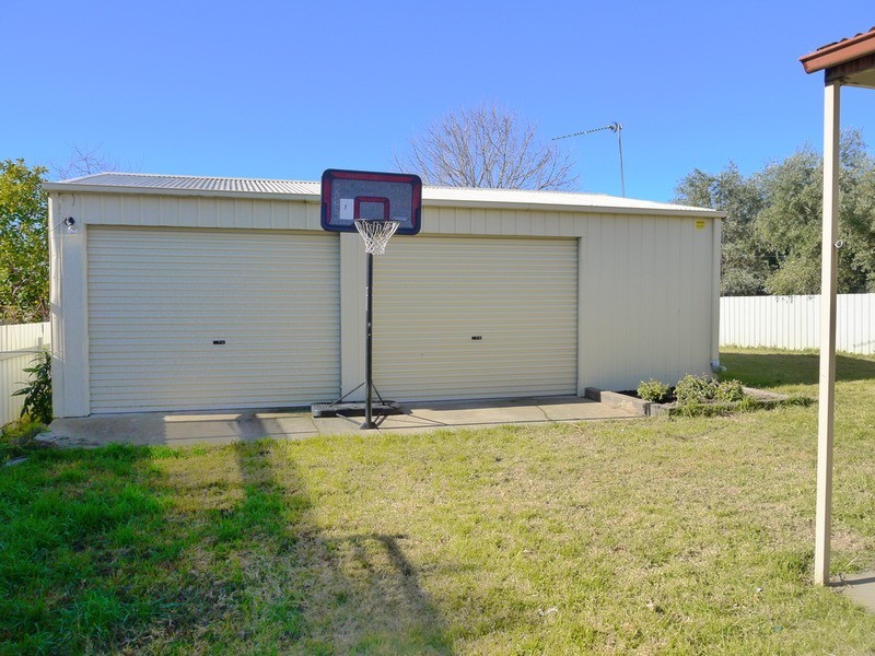 28 Kimba Drive, Wagga Wagga NSW 2650