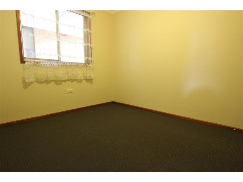 1/16 Marloo Crescent, Kooringal NSW 2650