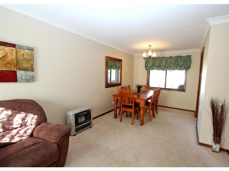 67 Undurra Drive, Glenfield Park NSW 2650