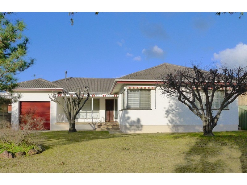19 Martin Street, Wagga Wagga NSW 2650